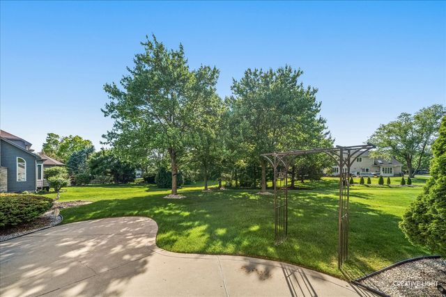 4303 Ariel Court, Naperville, IL 60564