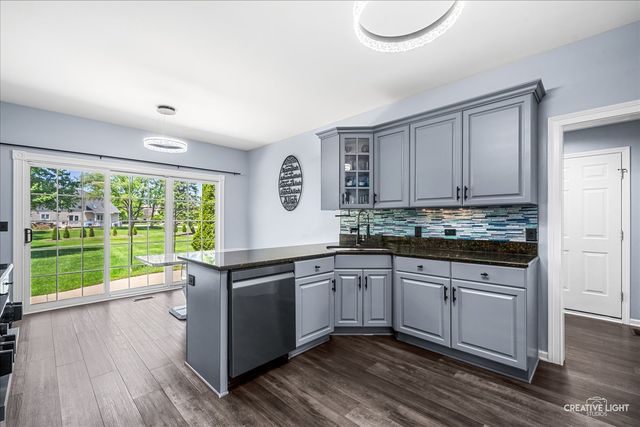 4303 Ariel Court, Naperville, IL 60564