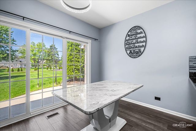 4303 Ariel Court, Naperville, IL 60564