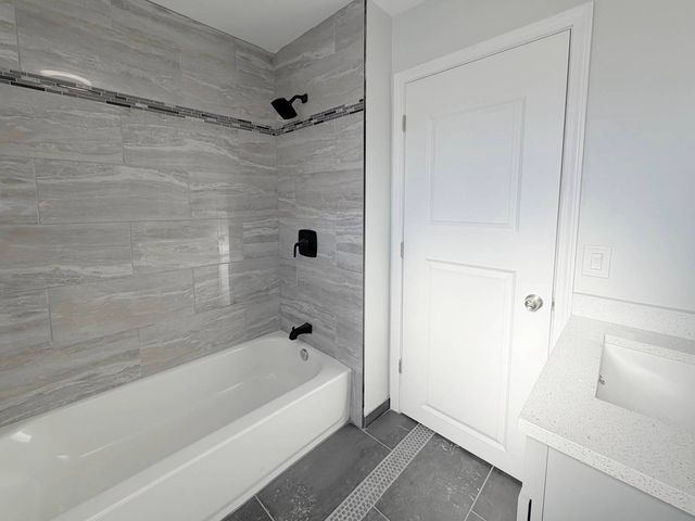 11410 S LOOMIS Street, Chicago, IL 60643