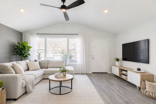 11410 S LOOMIS Street, Chicago, IL 60643