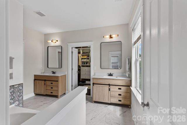 10102 Tolleson Avenue, Charlotte, NC 28277