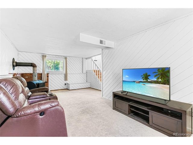 370 Lawley Dr, Erie, CO 80516