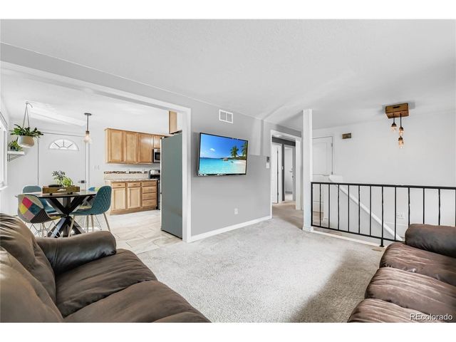 370 Lawley Dr, Erie, CO 80516