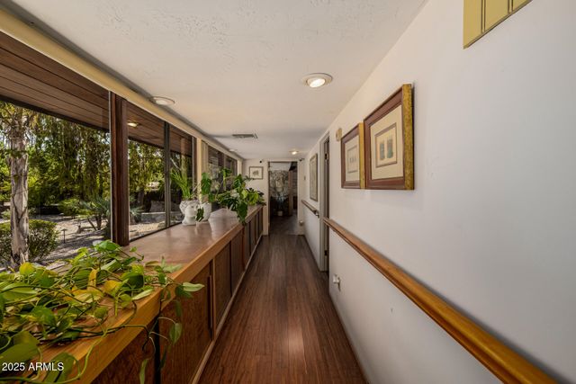 8424 N GOLF Drive, Paradise Valley, AZ 85253