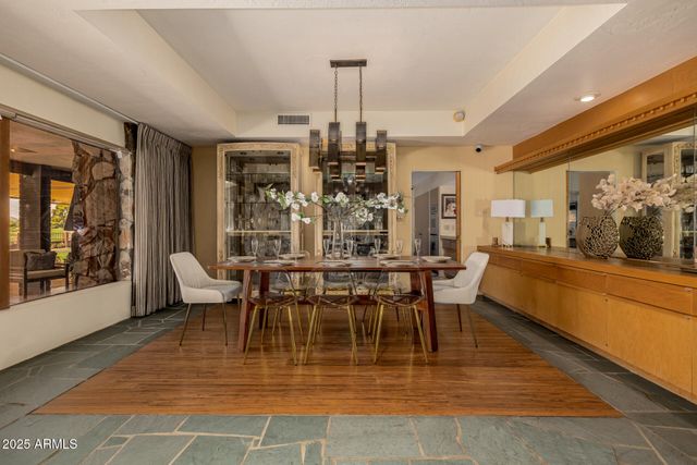 8424 N GOLF Drive, Paradise Valley, AZ 85253