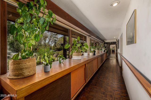 8424 N GOLF Drive, Paradise Valley, AZ 85253