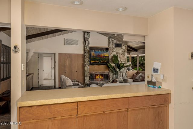 8424 N GOLF Drive, Paradise Valley, AZ 85253