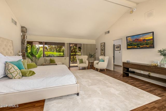 8424 N GOLF Drive, Paradise Valley, AZ 85253