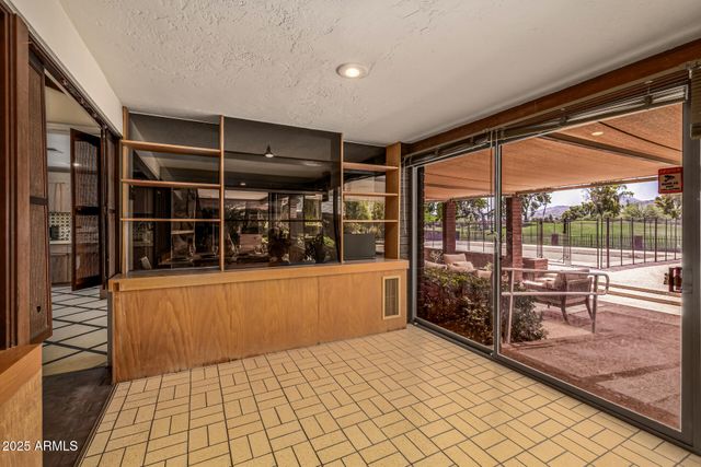 8424 N GOLF Drive, Paradise Valley, AZ 85253