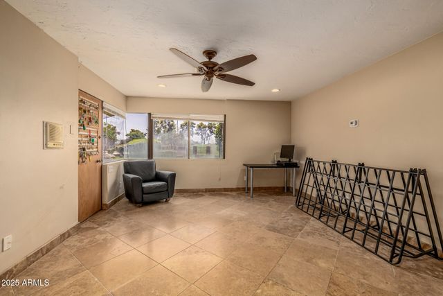 8424 N GOLF Drive, Paradise Valley, AZ 85253