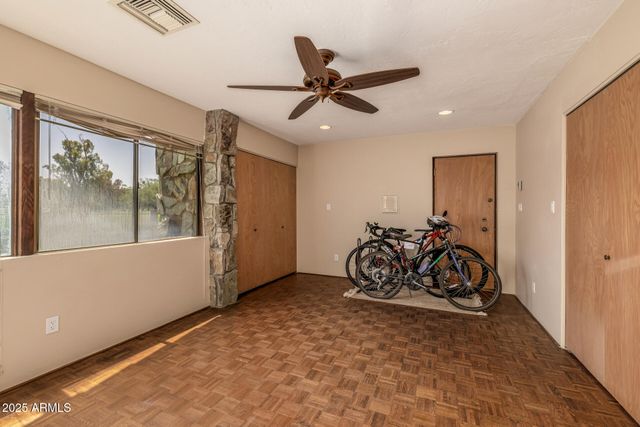 8424 N GOLF Drive, Paradise Valley, AZ 85253