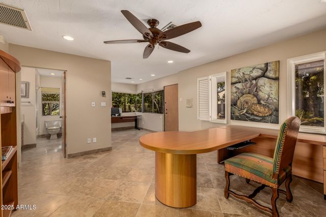 8424 N GOLF Drive, Paradise Valley, AZ 85253