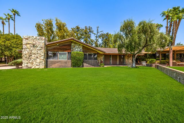 8424 N GOLF Drive, Paradise Valley, AZ 85253