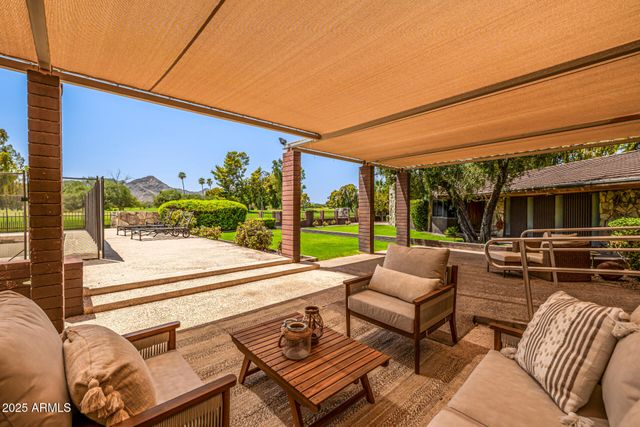 8424 N GOLF Drive, Paradise Valley, AZ 85253