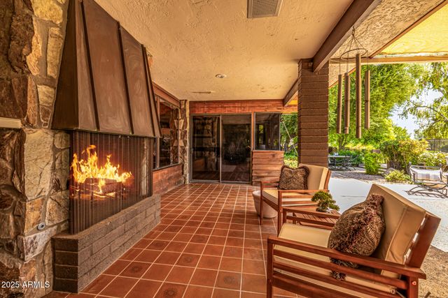 8424 N GOLF Drive, Paradise Valley, AZ 85253