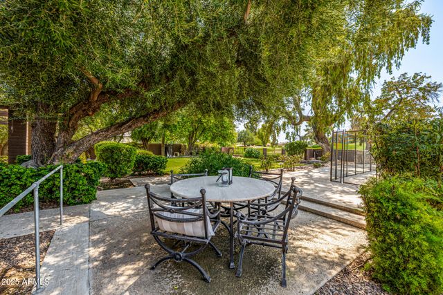 8424 N GOLF Drive, Paradise Valley, AZ 85253