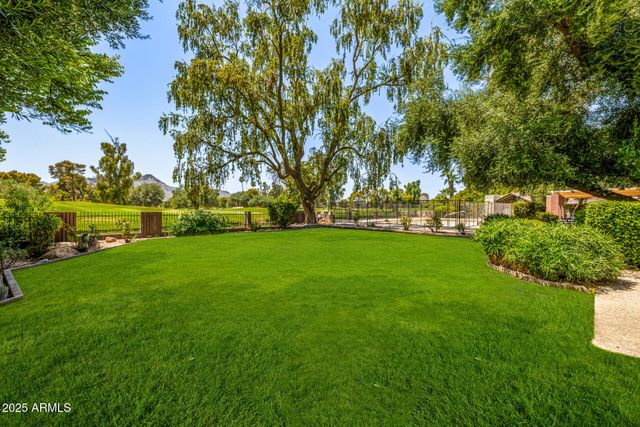 8424 N GOLF Drive, Paradise Valley, AZ 85253