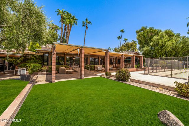 8424 N GOLF Drive, Paradise Valley, AZ 85253