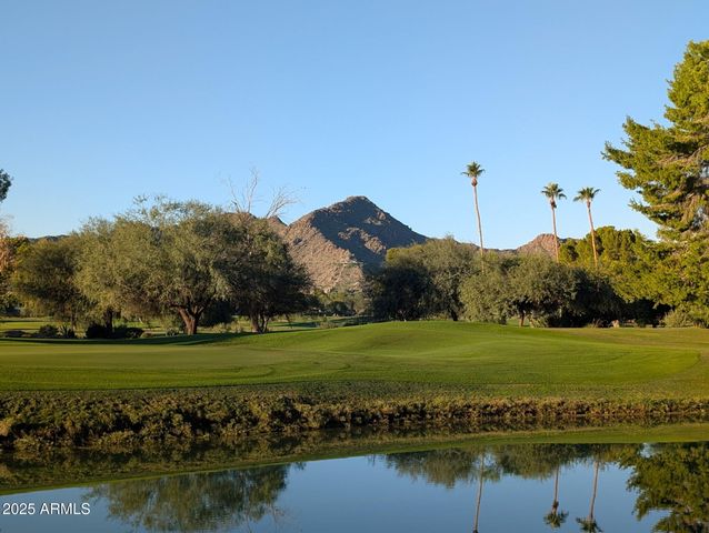 8424 N GOLF Drive, Paradise Valley, AZ 85253