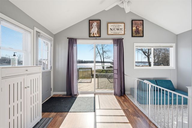 298 Ackerson Lake Drive, Jackson, MI 49201