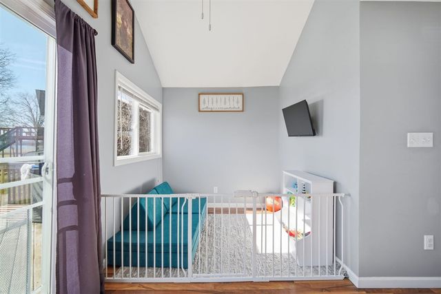 298 Ackerson Lake Drive, Jackson, MI 49201