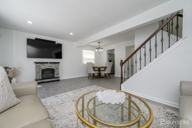 16 Finch Road, Howell, NJ 07731