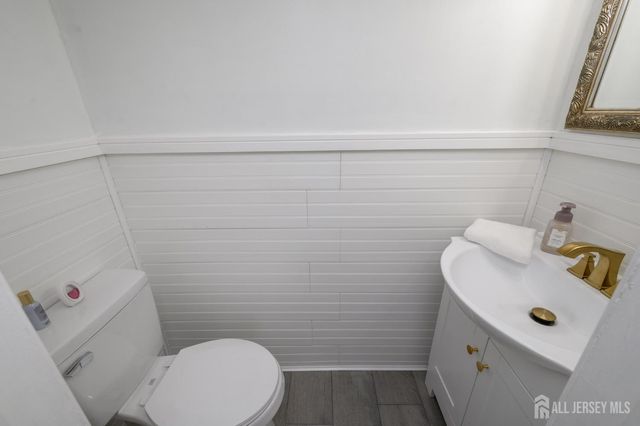 16 Finch Road, Howell, NJ 07731