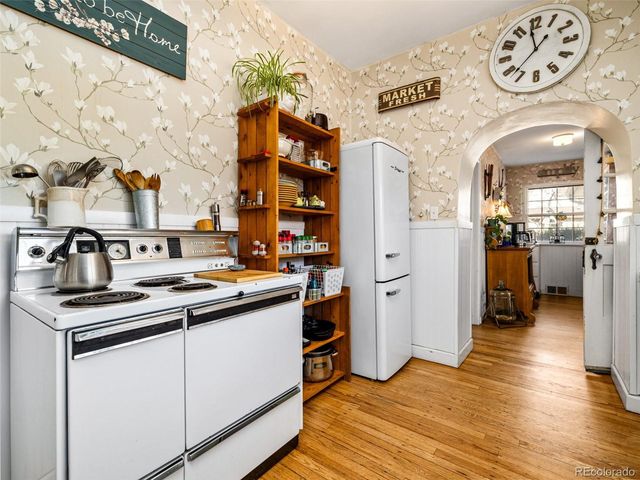 2932 8th Avenue, Pueblo, CO 81008