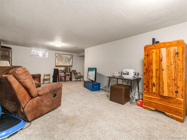 2932 8th Avenue, Pueblo, CO 81008