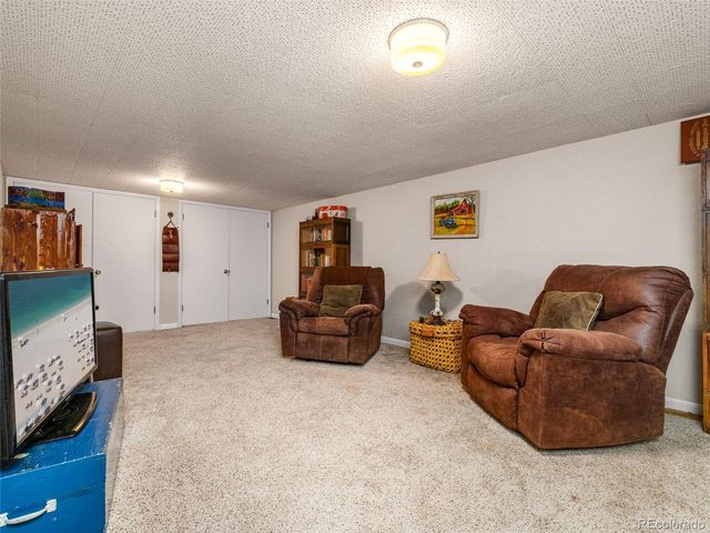 2932 8th Avenue, Pueblo, CO 81008
