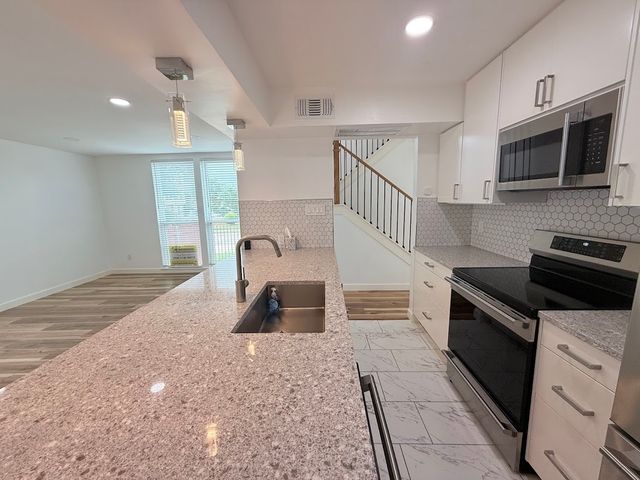 7155 Fair Oaks Avenue 22, Dallas, TX 75231