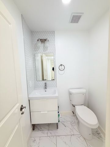 7155 Fair Oaks Avenue 22, Dallas, TX 75231