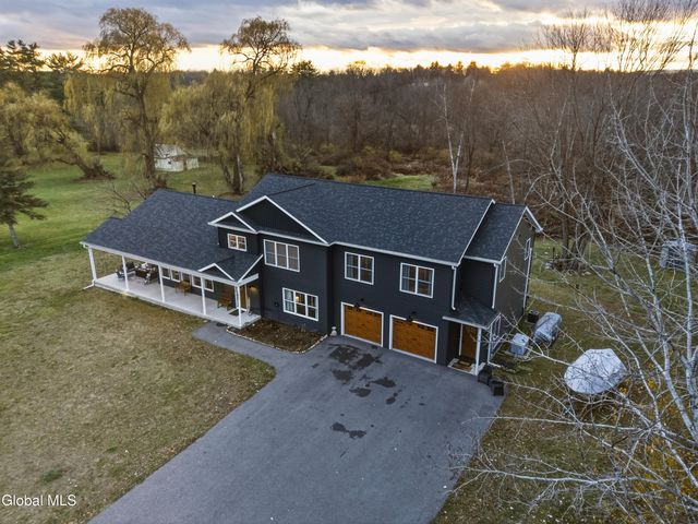 1633 W River Road, Moreau, NY 12831