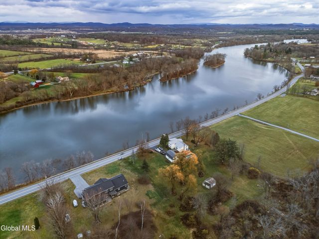 1633 W River Road, Moreau, NY 12831