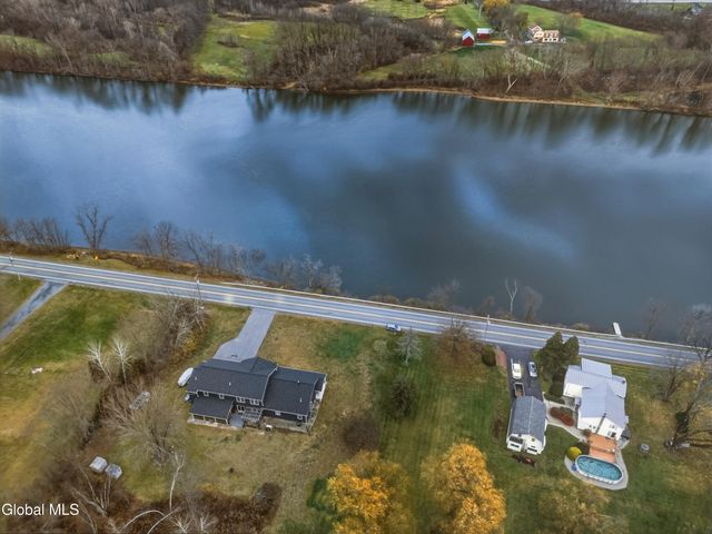 1633 W River Road, Moreau, NY 12831