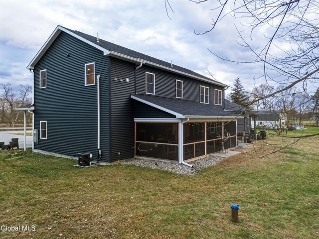 1633 W River Road, Moreau, NY 12831