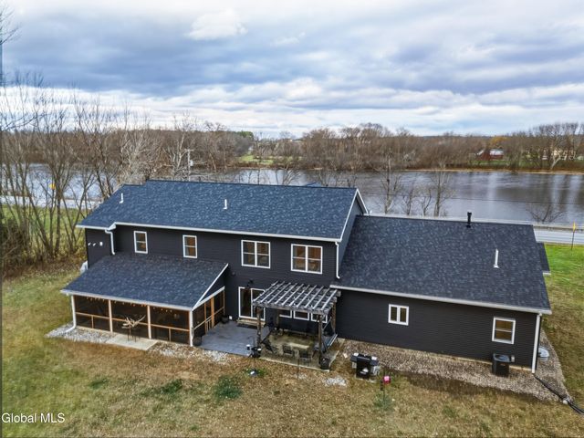 1633 W River Road, Moreau, NY 12831