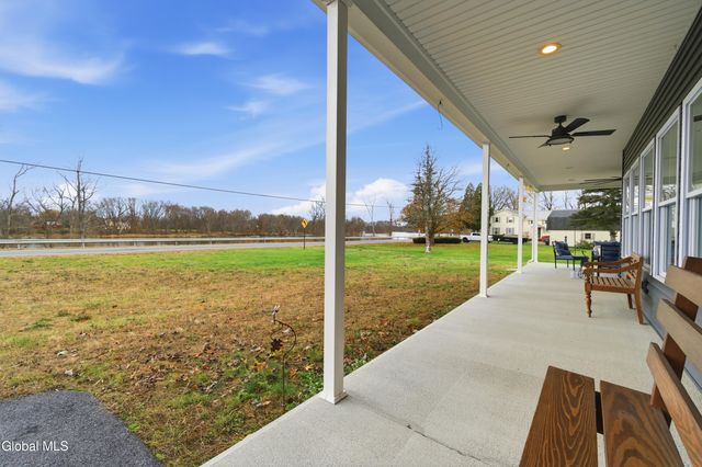 1633 W River Road, Moreau, NY 12831