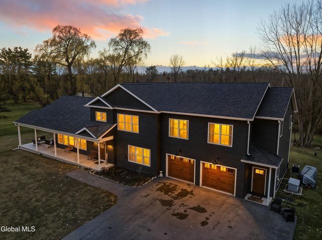 1633 W River Road, Moreau, NY 12831