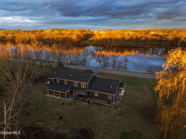 1633 W River Road, Moreau, NY 12831