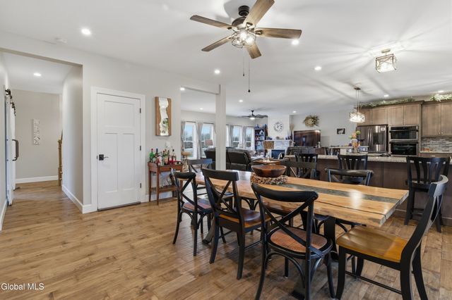 1633 W River Road, Moreau, NY 12831