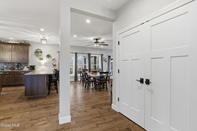 1633 W River Road, Moreau, NY 12831