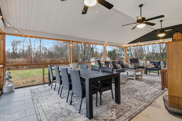 1633 W River Road, Moreau, NY 12831