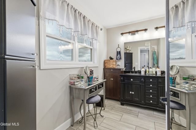 1633 W River Road, Moreau, NY 12831