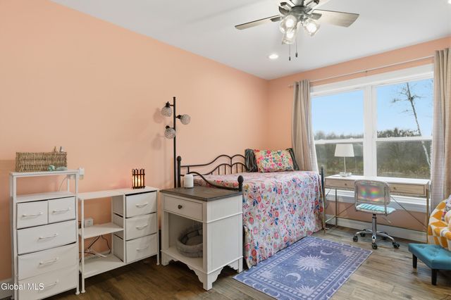 1633 W River Road, Moreau, NY 12831