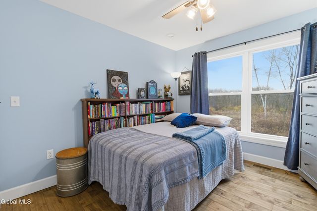 1633 W River Road, Moreau, NY 12831