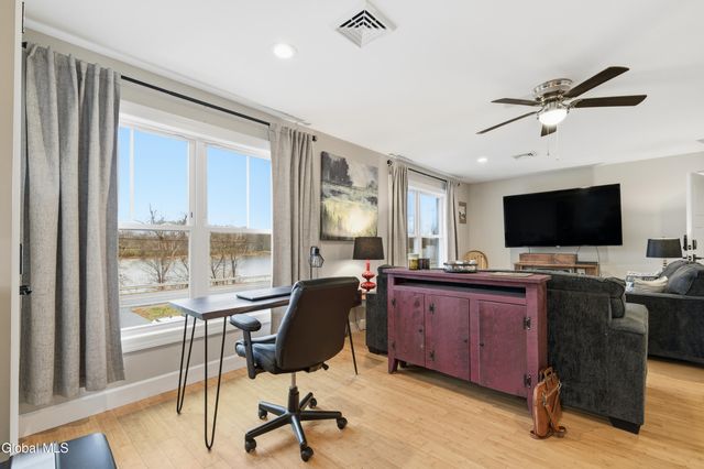 1633 W River Road, Moreau, NY 12831