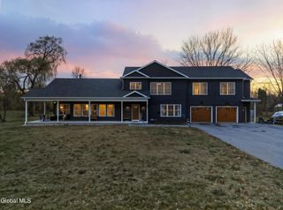 1633 W River Road, Moreau, NY 12831