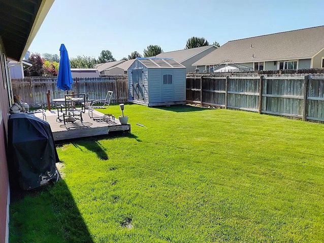 578 SE Sugar Pine Way, Madras, OR 97741